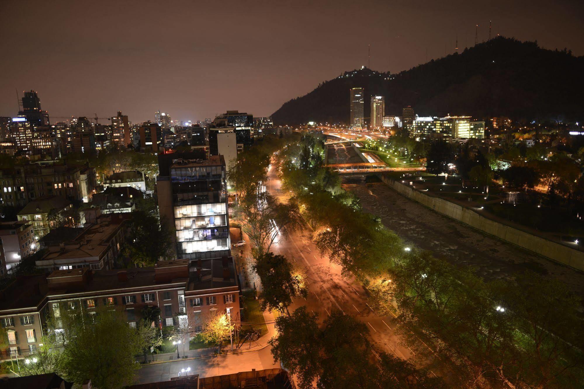 Chilean Suites And Apartment Santiago Exterior photo